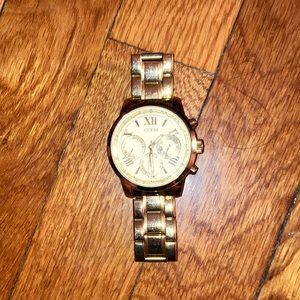 MUST GO ‼️ Brand New Guess Watch. Read Description 👇